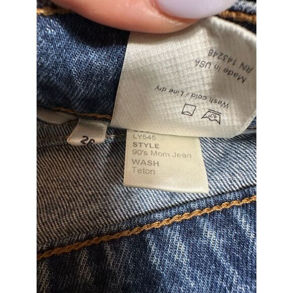Reformation 90's Mom Jean High Rise Teton Wash Size 26 - Picture 4 of 10
